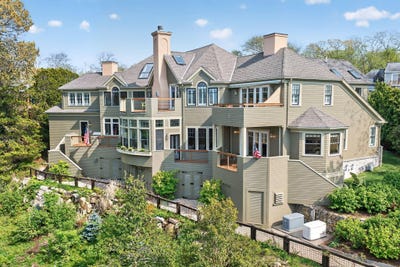 /international/us/15-clowes-drive-falmouth-ma-110108237215/