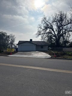 /international/us/425-e-belle-terrace-bakersfield-ca-110104969162/
