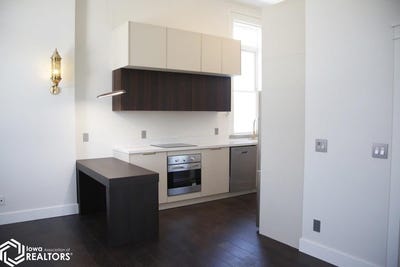 /international/us/51-e-broadway-303-fairfield-ia-110100927348/?lang=zh-cn