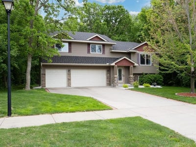 /international/us/11834-35th-avenue-se-becker-mn-110099967381/