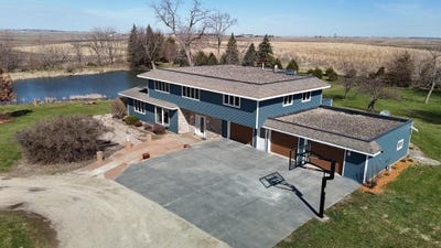 /international/us/20509-290th-street-parkersburg-ia-110108226073/