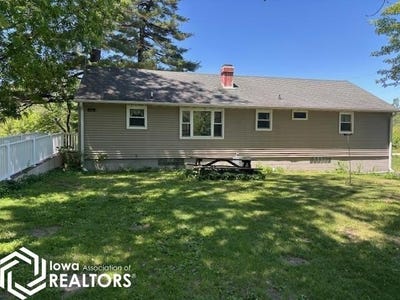 /international/us/500-s-8th-street-oquawka-il-110108783881/