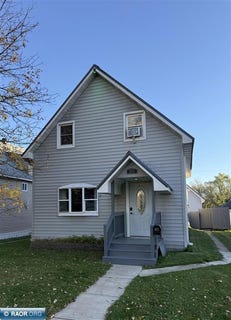 /international/us/311-w-2nd-ave-n-aurora-mn-110102774633/