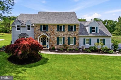 /international/us/1223-hollow-road-collegeville-pa-110108581814/