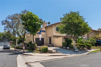 /international/us/1102-calle-linares-duarte-ca-110107892661/