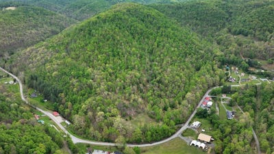 /international/us/100-old-turnpike-road-little-birch-wv-110107810522/