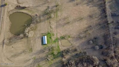 /international/us/1255-n-chapel-hill-road-raymond-ms-110105929423/