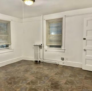 /international/us/248-lawrence-avenue-lawrence-ny-110106350975/