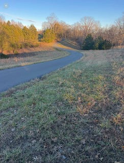 /international/us/3630-w-buckner-hill-rd-greensburg-ky-110105315024/