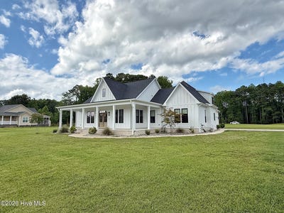 /international/us/37-wild-turkey-lane-minnesott-beach-nc-110105927704/