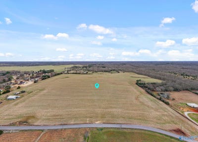 /international/us/130-beartown-road-loretto-tn-110104241391/