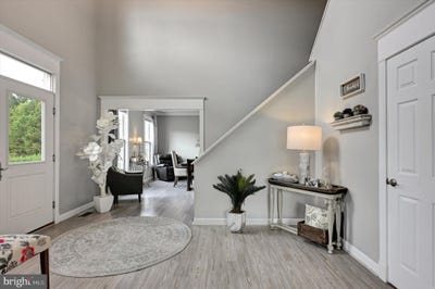 /international/us/105-port-court-grasonville-md-110100816018/