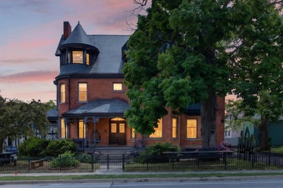 /international/us/505-wildwood-avenue-jackson-mi-110108502372/