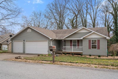 /international/us/74-queensberry-road-branson-west-mo-110108229026/