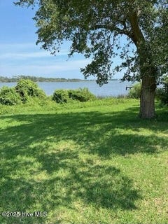 /international/us/114-hunting-bay-drive-cape-carteret-nc-110101143075/