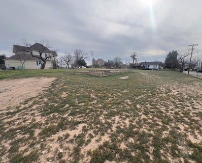 /international/us/120-n-park-st-san-angelo-tx-110090334495/