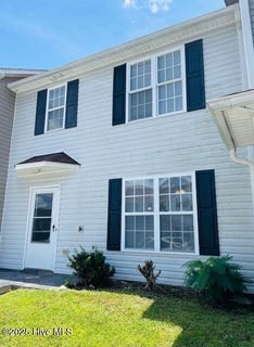 /international/us/305-comanche-trail-havelock-nc-110100073835/