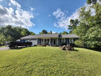 /international/us/6881-state-route-243-south-point-oh-110092563443/