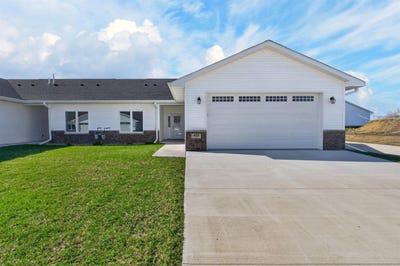 /international/us/455-autumn-lane-cedar-falls-ia-110107477871/