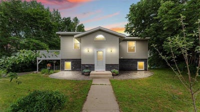 /international/us/21007-edgewater-road-richmond-mn-110100896851/