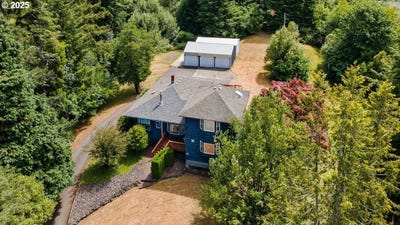 /international/us/200-s-adams-st-coquille-or-110100319506/