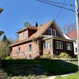 /international/us/16-van-street-savanna-il-110107585354/