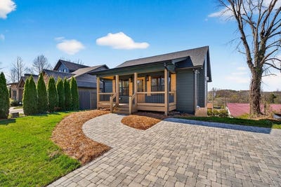 /international/us/318-second-street-blue-ridge-ga-110106562292/