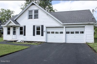 /international/us/607-boght-road-cohoes-ny-110108333812/