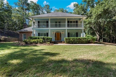 /international/us/434-lee-rd-931-drive-smiths-station-al-110104628179/