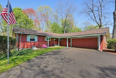 /international/us/21-daggett-road-attleboro-ma-110107858895/