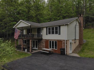 /international/us/3888-wharton-road-austin-pa-110108334539/