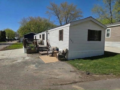 /international/us/123-jaybee-mankato-mn-110102599614/