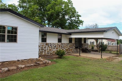 /international/us/17677-n-state-highway-28-dardanelle-ar-110100673838/