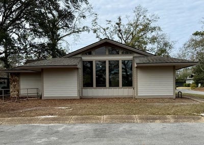 /international/us/2704-n-oak-st-bldg-k-valdosta-ga-110105051875/