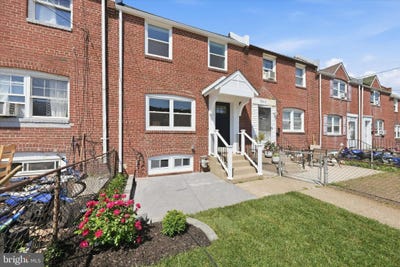 /international/us/1944-seneca-road-wilmington-de-110108363247/