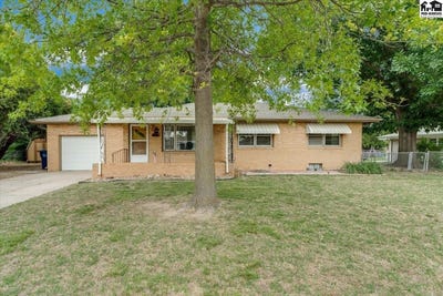 /international/us/120-norman-rd-hutchinson-ks-110108337341/