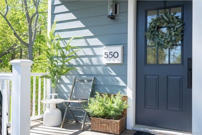 /international/us/550-madison-avenue-greenport-ny-110107986246/