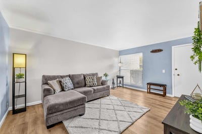 /international/us/500-glenwood-cir-313-monterey-ca-110106624159/