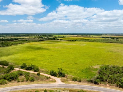 /international/us/fm-1082-lane-no-city-tx-110108539622/