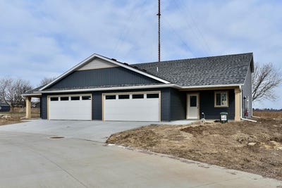 /international/us/1151-eagle-lane-wabasha-mn-110108071764/