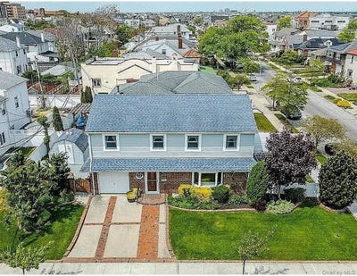 /international/us/221-washington-boulevard-long-beach-ny-110101833296/