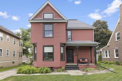 /international/us/218-n-london-avenue-rockford-il-110108147816/