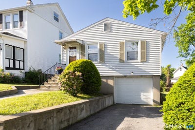 /international/us/106-laval-street-waterbury-ct-110108356404/
