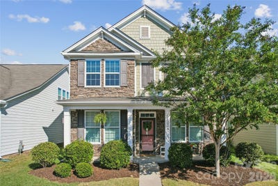 /international/us/14007-helen-benson-boulevard-davidson-nc-110120454940/