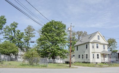 /international/us/103-wightman-st-chelmsford-ma-110108094161/