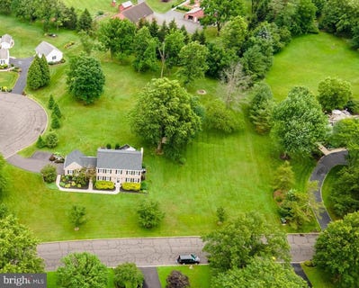 /international/us/5758-belmont-manor-dr-pipersville-pa-110100865091/