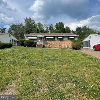 /international/us/417-round-top-avenue-petersburg-va-110100811545/?lang=zh-tw