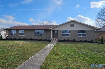 /international/us/1701-betty-street-sw-decatur-al-110106925357/