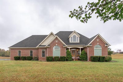 /international/us/2077-red-banks-road-burkesville-ky-110103307957/