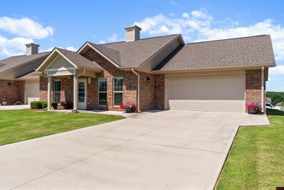 /international/us/1908-maumee-court-mountain-home-ar-110108916914/